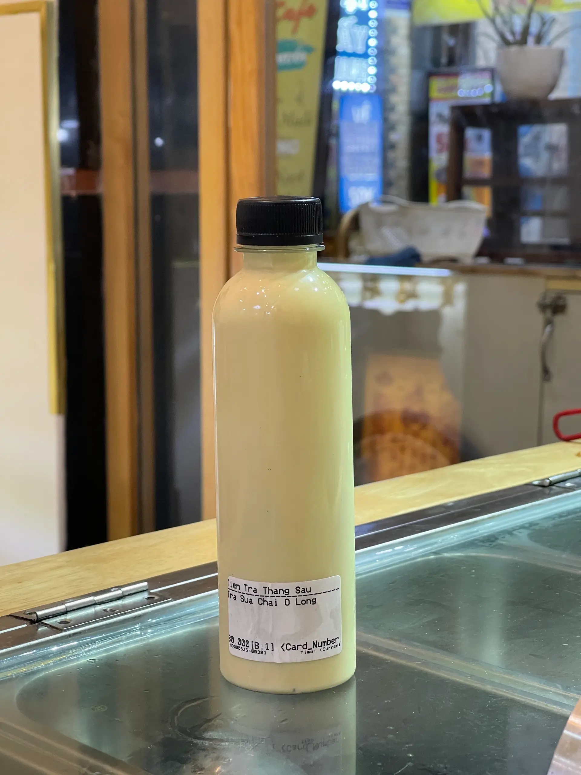 Hình ảnh Trà sữa chai olong đậm vị 330ml