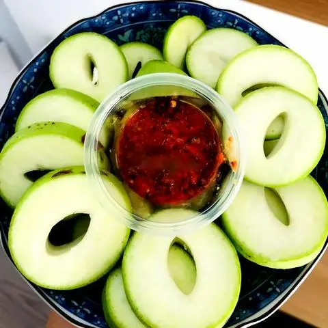 Hình ảnh Xoài non chấm muối ớt 500g