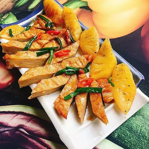 Hình ảnh Cơm chả cá Nha Trang xào thơm