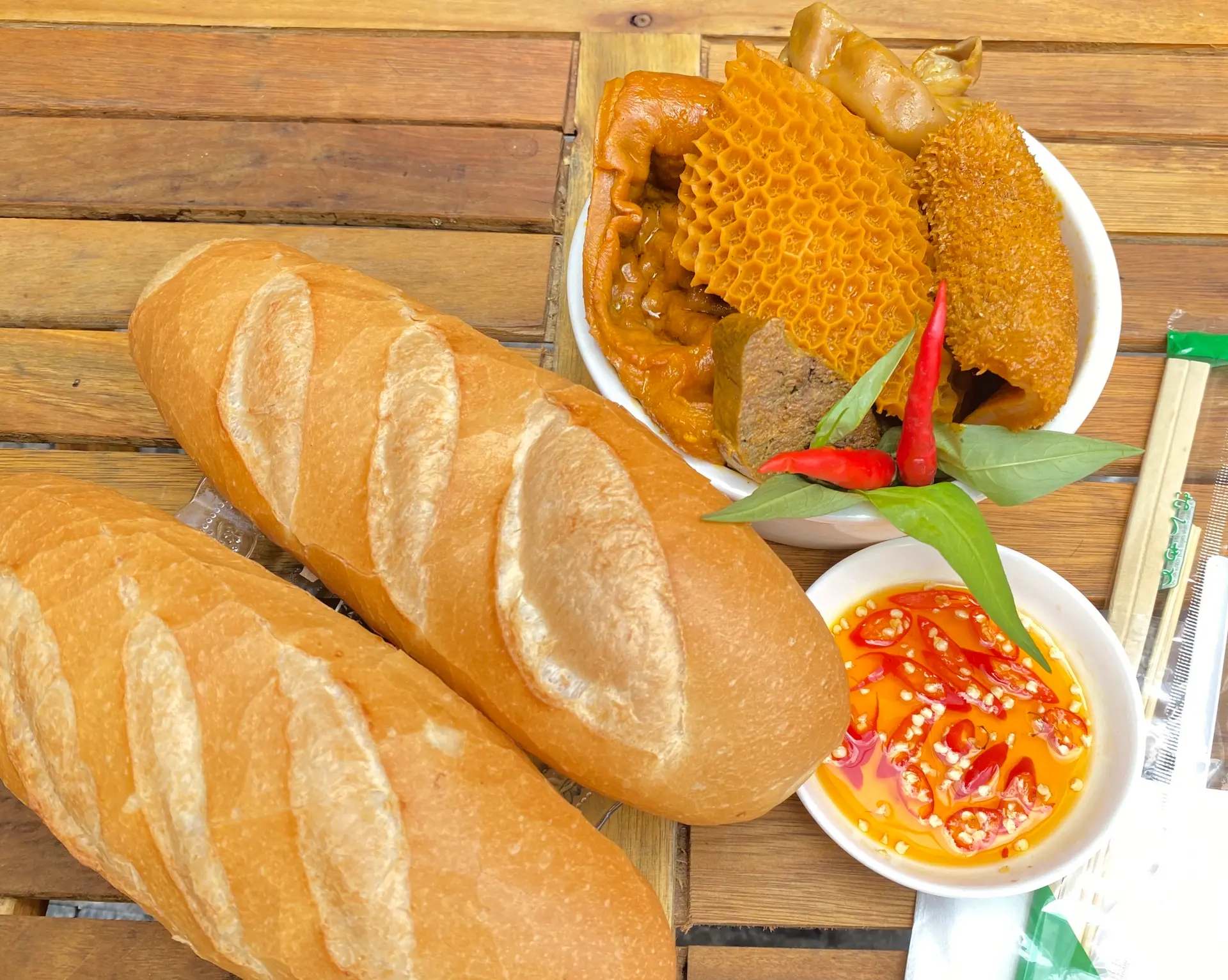 Hình ảnh Phá lấu bò 250gr /Tặng 1 bánh mì