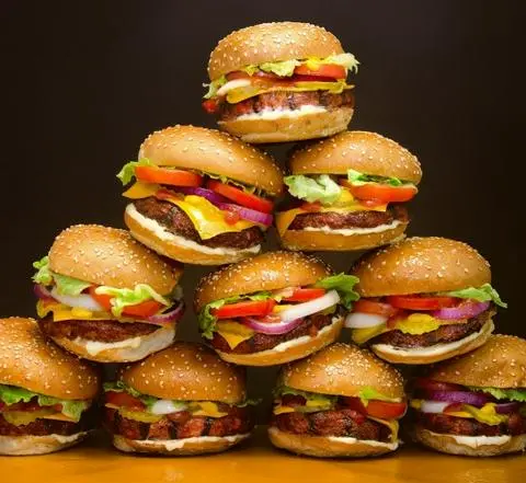 Hình ảnh Combo 1 burger bò - 1 burger tôm - 1 burger gà - 3 ly nước