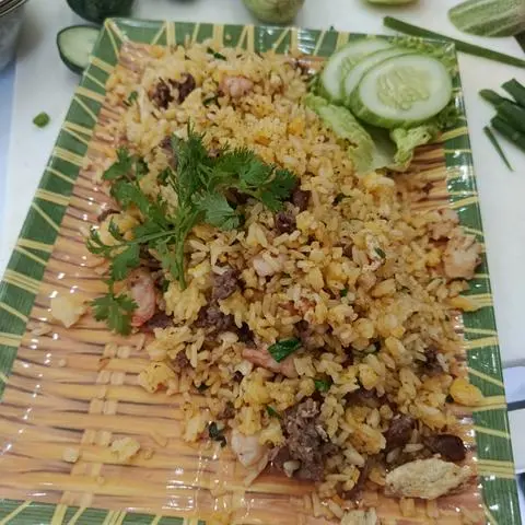 Hình ảnh Cơm chiên tôm - bò