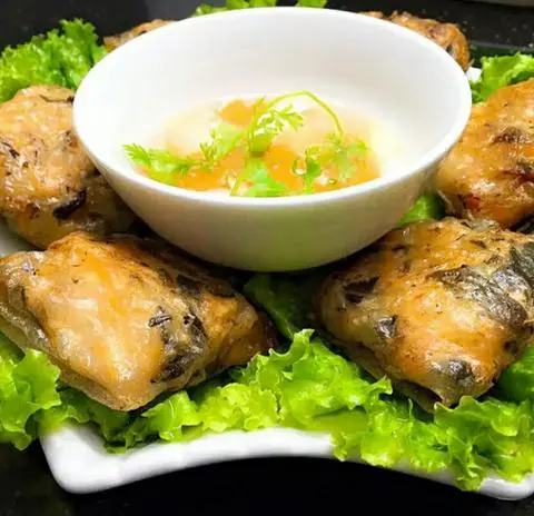 Hình ảnh Nem cua bể