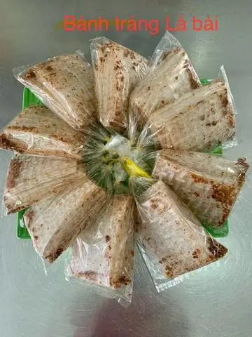 Hình ảnh Bánh tráng Lá bài