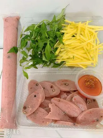 Hình ảnh Nem Bình Định Cắt Sẵn(1cây)