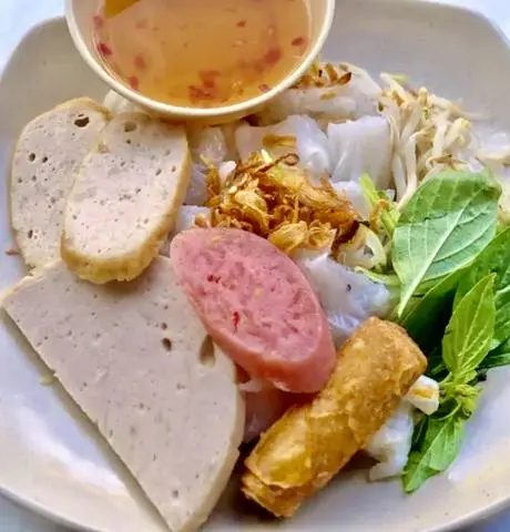 Hình ảnh Bánh Ướt Nóng Thập Cẩm 