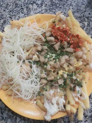 Hình ảnh Nui chiên tóp mỡ 2 trứng