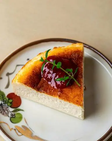 Hình ảnh Basque Burnt Cheesecake