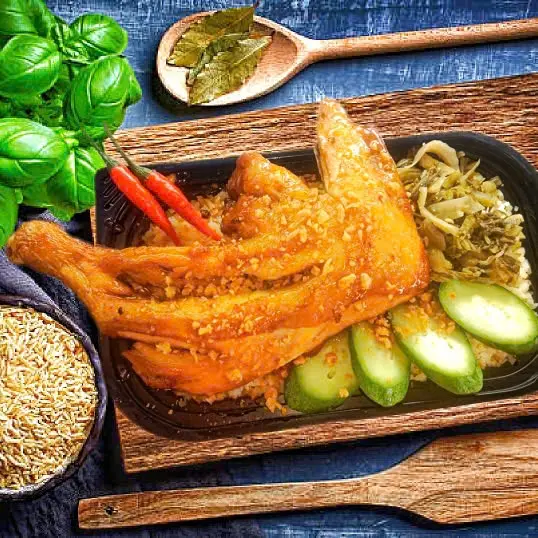 Hình ảnh Cơm gà GÓC TƯ NHÚNG MẮM 
