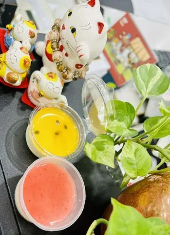 Hình ảnh Panna cotta chanh dây , dâu, kiwi