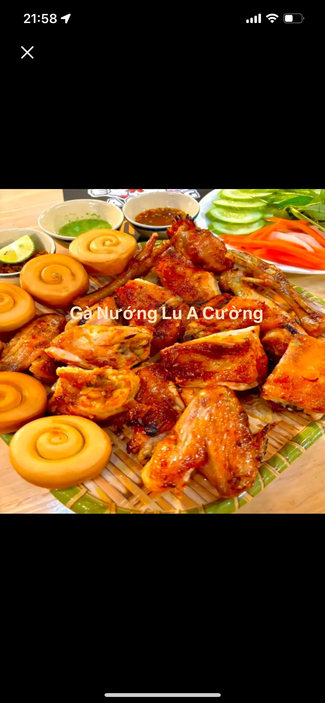 Hình ảnh Gà Nướng Lu Muối Ớt ( Kèm 6 bánh bao)
