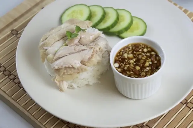 Hình ảnh Cơm Gà Xé