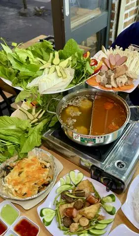 Hình ảnh Lẩu Thái siêu rau siêu topping chay