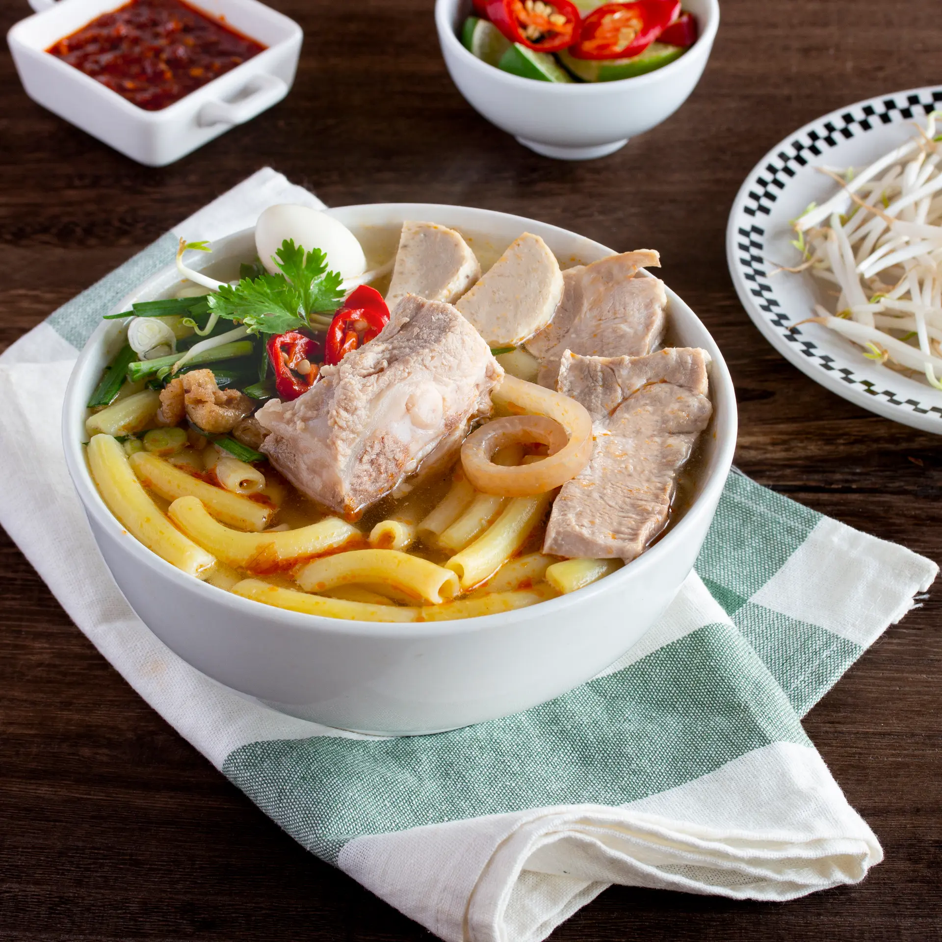 Hình ảnh Nuôi thập cẩm sườn sụn