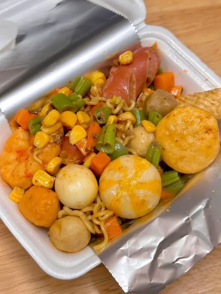 Hình ảnh Mì Trộn Chua Ngọt FullTopping