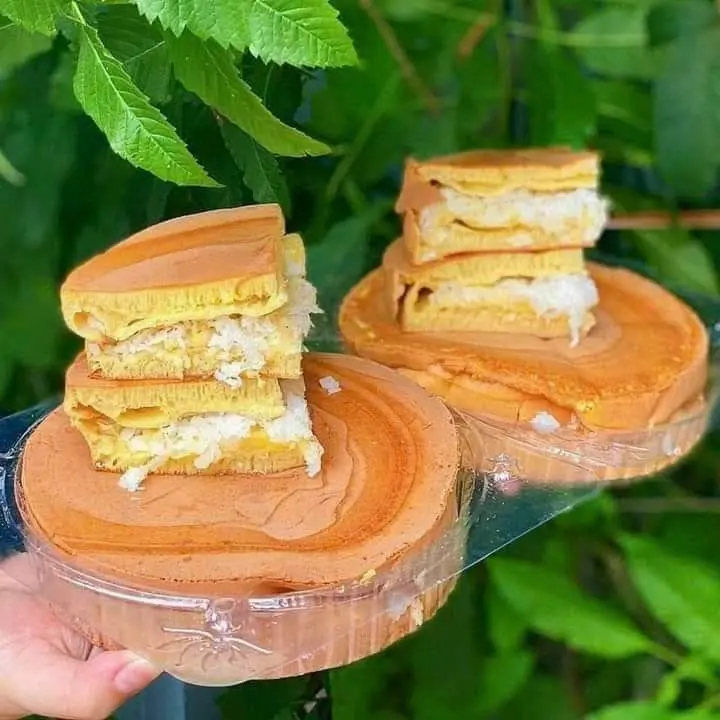 Hình ảnh Bánh vàng nhân dừa - đậu phộng