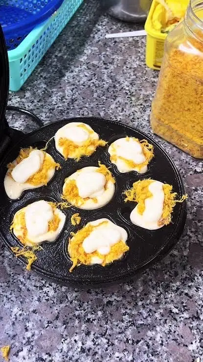 Hình ảnh BÁNH HOTDOG PHÔ MAI CHÀ BÔNG