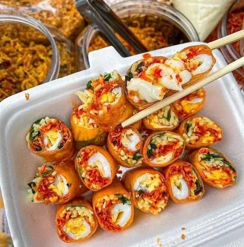 Hình ảnh Bánh tráng cuộn bơ + chấm me bơ 