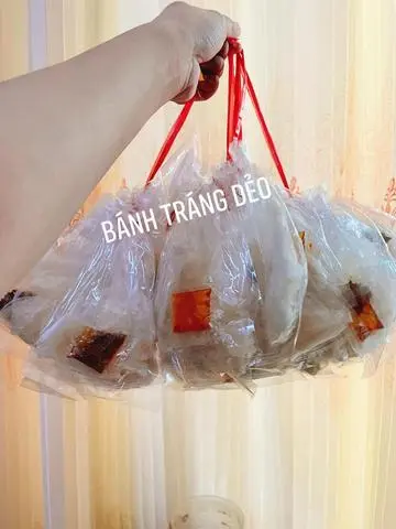 Hình ảnh bánh tráng trộn dẻo với các lọai khô
