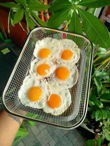 Hình ảnh Trứng ốp la thêm
