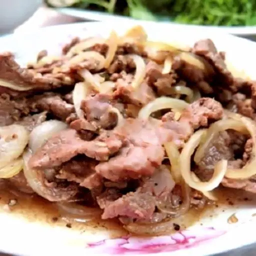 Hình ảnh Bò - Mực Xào Củ Hành