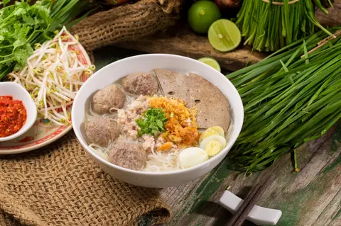 Hình ảnh HỦ TIẾU MÌ - BÒ VIÊN