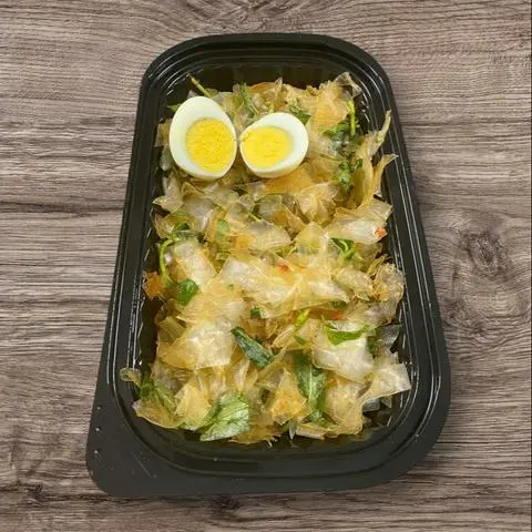 Hình ảnh Bánh tráng mỡ hành sate - 1 trứng