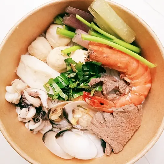 Hình ảnh bún thái FULL TOPIN đặc biệt