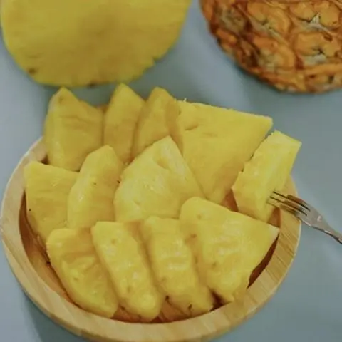 Hình ảnh Thơm ( Dứa ) 350g