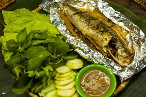Hình ảnh Cá sapa nướng giấy bạc