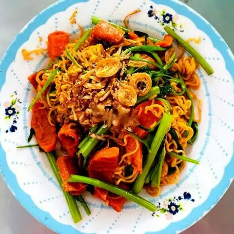 Hình ảnh Phá lấu mì xào