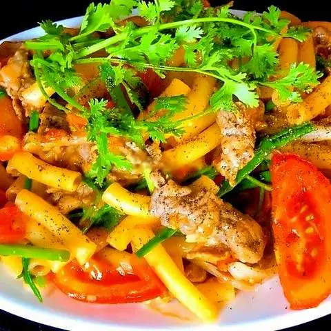 Hình ảnh Nui xào bò