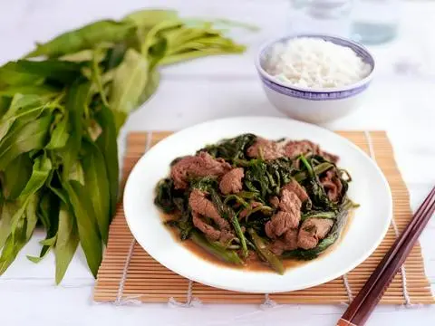 Hình ảnh Cơm Xào Bò Rau Muống