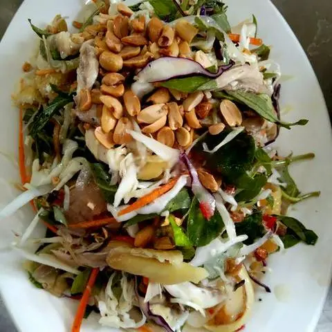 Hình ảnh Gỏi gà chua ngọt