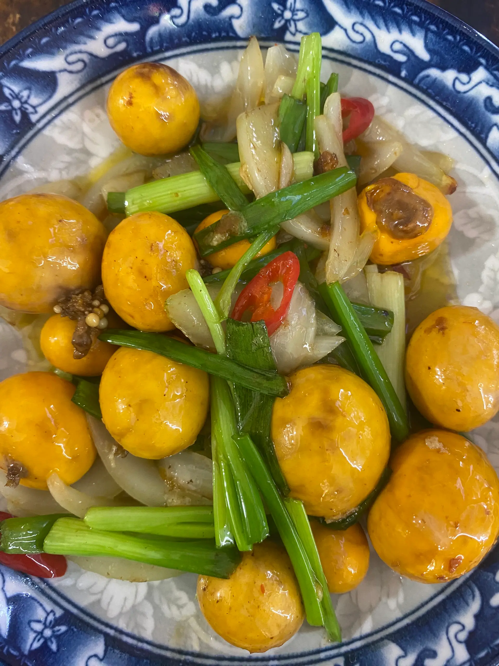 Hình ảnh Trứng gà non sốt nước mắm 