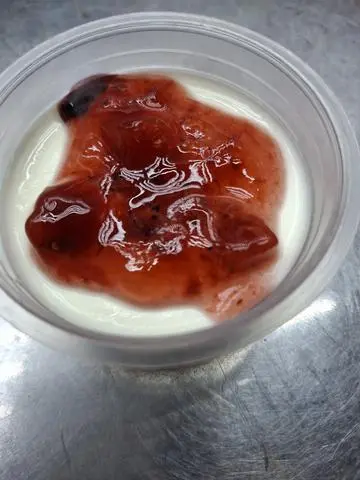 Hình ảnh Panna cotta dâu