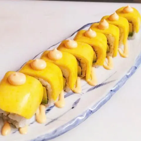 Hình ảnh Cuộn Tôm chiên phủ phô mai _roll