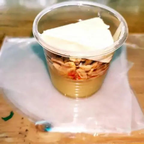 Hình ảnh Bánh tráng chấm bơ dầm phô mai bò cười