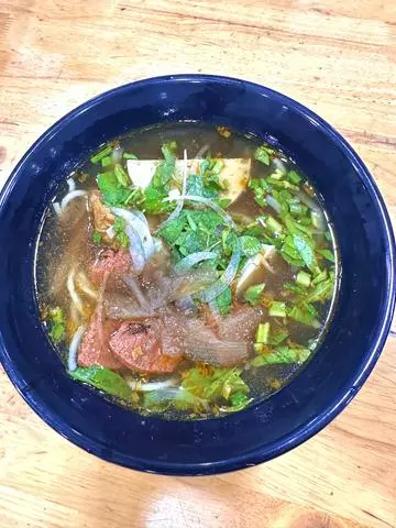 Hình ảnh BÚN BÒ( HUẾ ) CHAY