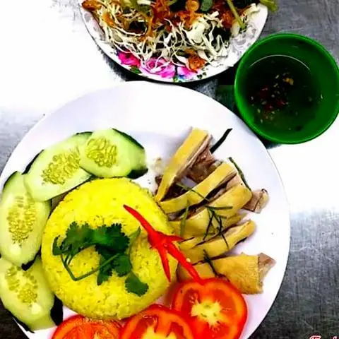 Hình ảnh Cơm gà chặt