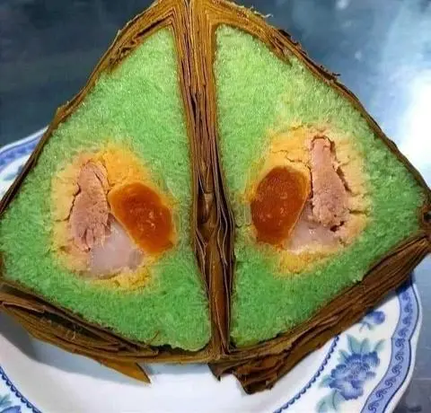 Hình ảnh BÁNH Ú TRÀ CUÔN 1 BÁNH 