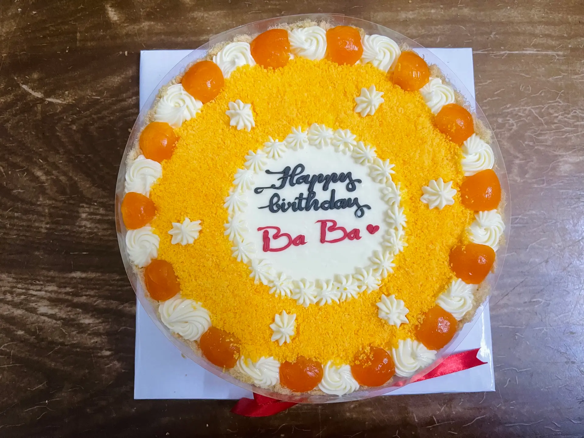 Hình ảnh Bánh sinh nhật size 20 - bông lan trứng muối ( mẫu 4)