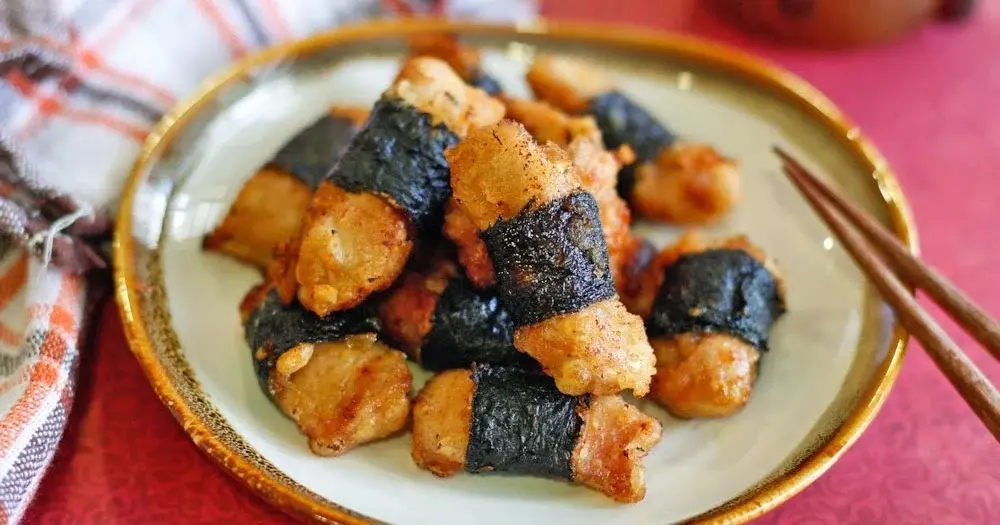 Hình ảnh Gà Cuộn Rong Biển Sốt Hàn Quốc