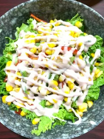 Hình ảnh Salad Bò Mỹ