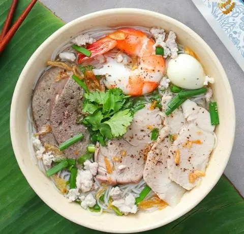 Hình ảnh Mì thập cẩm thịt