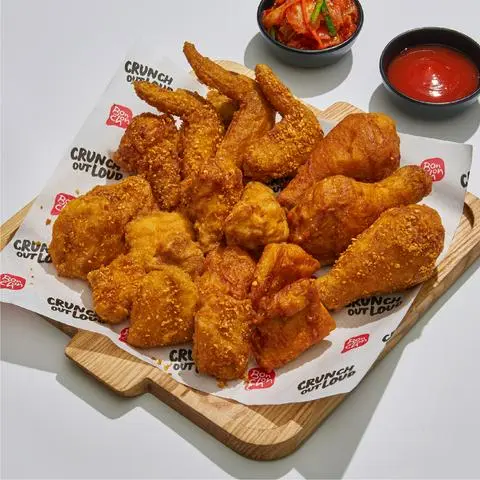 Hình ảnh Crunch Club Combo - 10pcs Bites, 6pcs Wings, 3 Drumsticks - 10 miếng gà không xương, 6 cánh, 3 đùi gà