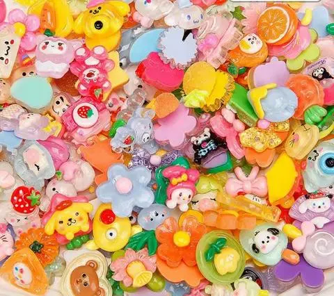 Hình ảnh Túi mù charm lộn xộn 10 túi tặng 1