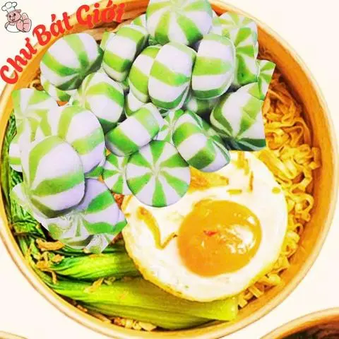 Hình ảnh Mì Trộn Bánh Bao Xanh + Trứng