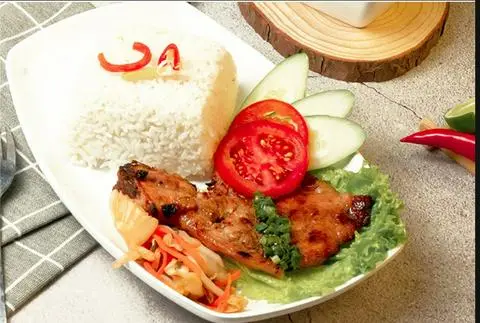 Hình ảnh Cơm sườn áp chảo TP