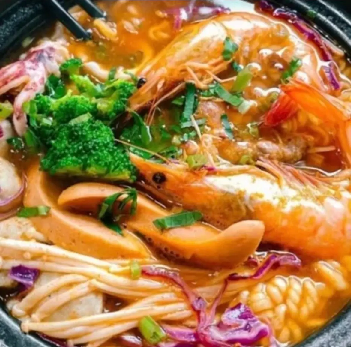 Hình ảnh Mỳ cay hải sản đặc biệt + Tặng trà tắc